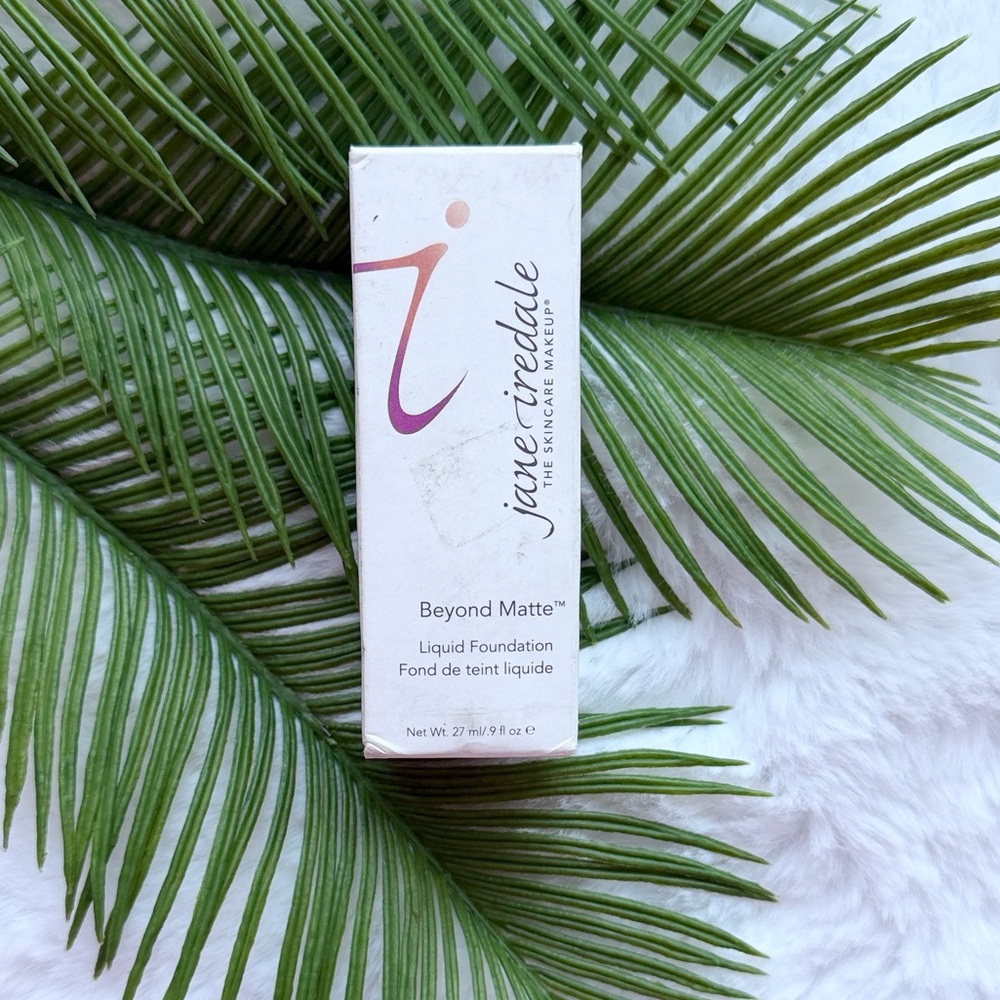NIB Jane Iredale Beyond Matte Liquid Foundation shade M9